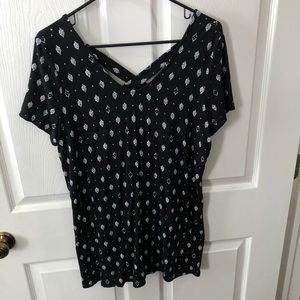 Torrid Fashion Tee with Criss Cross Back size 00